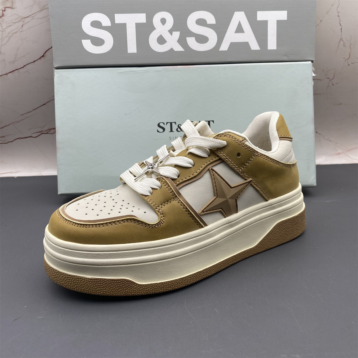 正品ST&SAT星期六撤柜断码真皮女鞋圆头拼色平底防滑系带休闲单鞋,淘宝优惠券,粉丝福利购,淘宝优惠卷