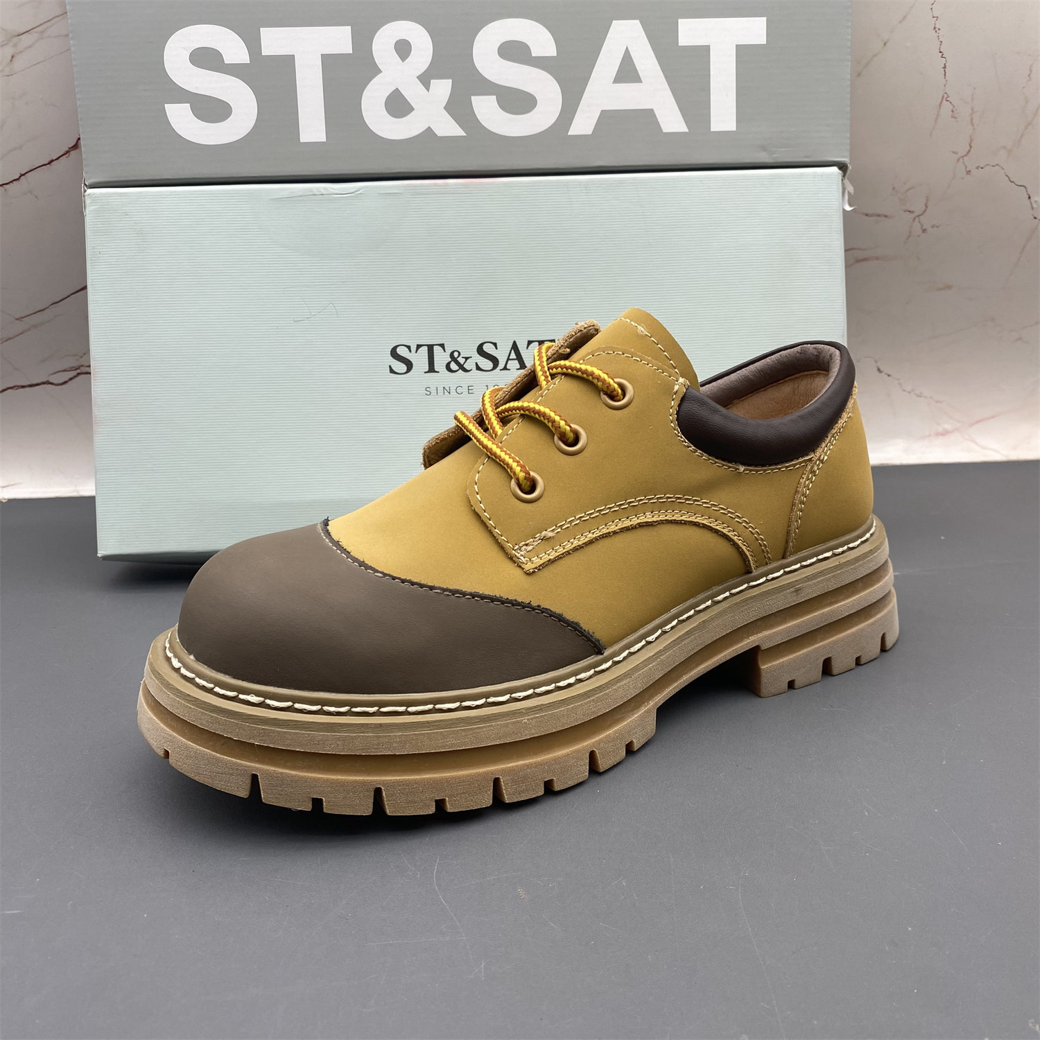 正品ST&SAT星期六撤柜断码真皮女鞋平跟圆头系带日常休闲拼色单鞋,淘宝优惠券,粉丝福利购,淘宝优惠卷