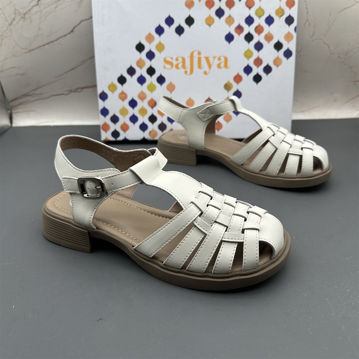 正品Safiya索菲娅撤柜断码真皮女鞋扣带圆头编织平跟防滑气质凉鞋,淘宝优惠券,粉丝福利购,淘宝优惠卷