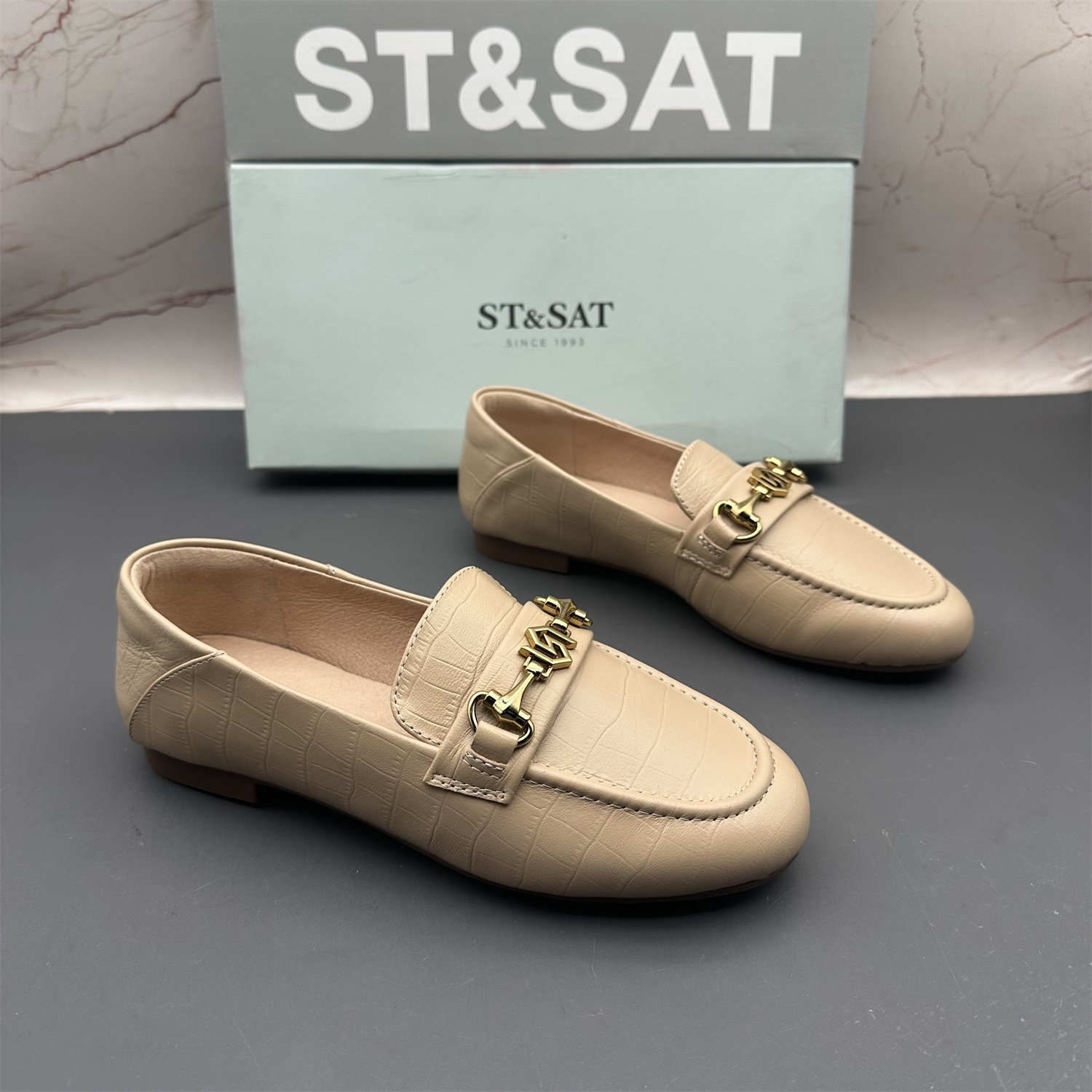 35码ST&SAT星期六撤柜断码羊皮女鞋平跟防滑中口圆头时尚乐福鞋,淘宝优惠券,粉丝福利购,淘宝优惠卷