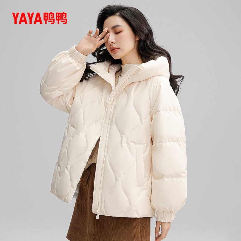 鸭鸭羽绒服