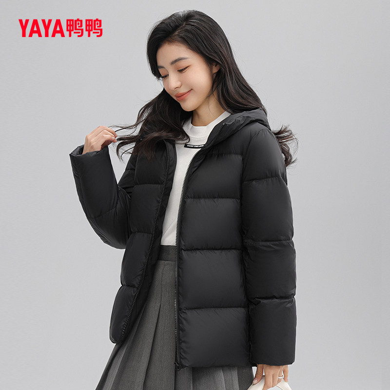  鸭鸭羽绒服