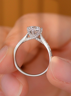 新品D色纯银莫桑石钻戒女款婚戒轻18K金奢高级感指环仿真对戒求婚