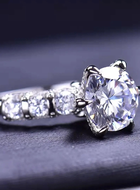 进口莫桑石钻戒轻奢简约时尚