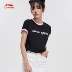 Li Ning Disney Mickey phối áo thun ngắn tay nữ 2019 mới giản dị cổ tròn áo cotton rộng - Áo phông thể thao Áo phông thể thao