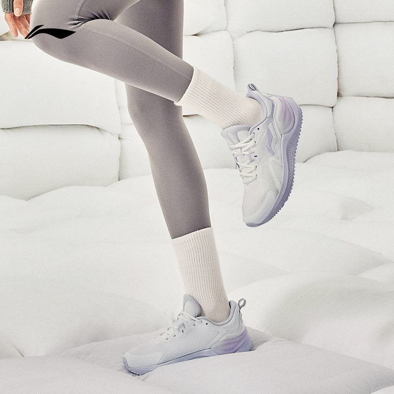  李宁网店跑步鞋