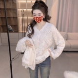 Кружевная демисезонная модная рубашка, в западном стиле, изысканный стиль, с вышивкой, V-образный вырез, свободный крой