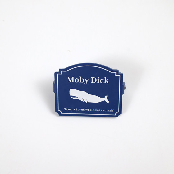 Houlang Official Cultural Creation <Moby Dick> Series It’s not a whale, it’s a pumpkin. Multi-use metal clip for book clips, handbag and painting holder. Unique niche cultural and creative literary and artistic youth birthday gift