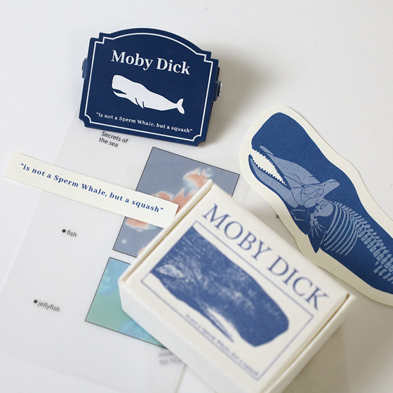 Houlang Official Cultural Creation <Moby Dick> Series It’s not a whale, it’s a pumpkin. Multi-use metal clip for book clips, handbag and painting holder. Unique niche cultural and creative literary and artistic youth birthday gift