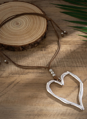 Women's Heart Pendant Long Necklace Wax Cord 女士爱心项链