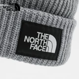 К северу от севера к северу от севера от северной стороны вязаной шляпы на открытом воздухе и теплой весны New | 3fjw