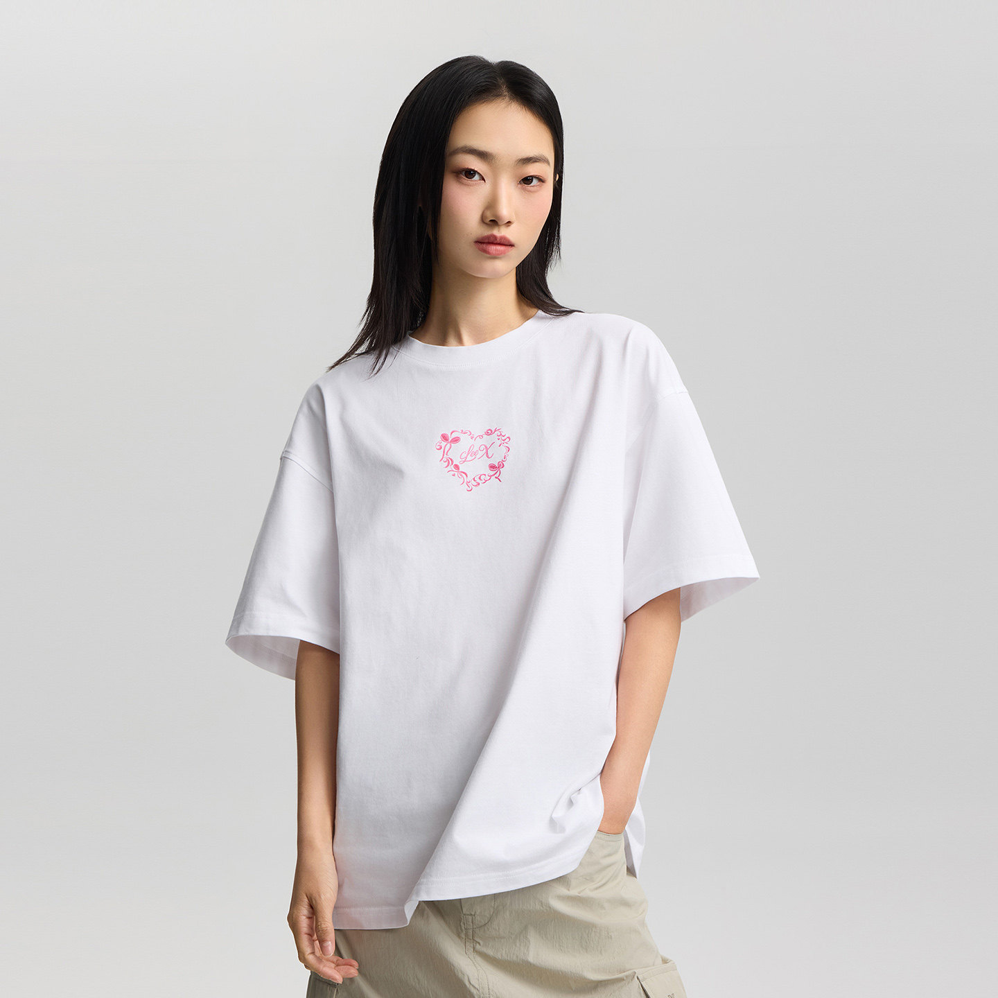 Lee26春夏新品宽松版圆领丝带框架图案女短袖T恤休闲LWT0122944LE,淘宝优惠券,粉丝福利购,淘宝优惠卷