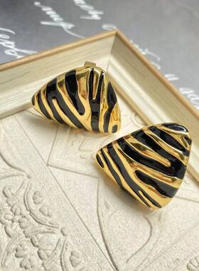 镀金斑马纹三角戒指简约通勤黑金