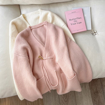 Orange Meow Retro Horn Button Sweater Jacket Women's Spring New Design New Neck V-neck Lazy Style Knitted Cardigan Trendy