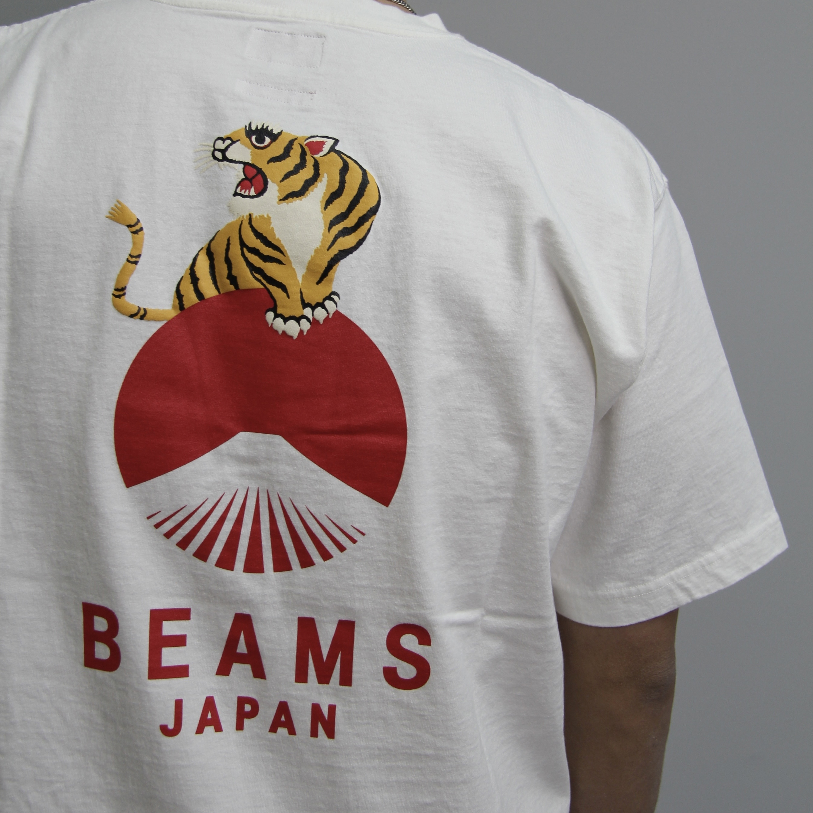 温酒 BEAMS JAPAN 22SS老虎年限定纯棉富士山红绳圆领印花短袖T恤 - 图0