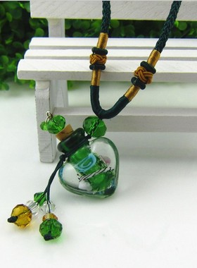 心形夜光琉璃香薰小瓶子毛衣链