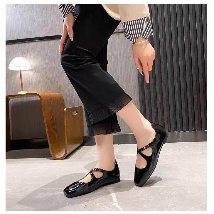 洛可千金2026春秋新款法式方头交叉扣带珍鞋女浅口平底单鞋,淘宝优惠券,粉丝福利购,淘宝优惠卷