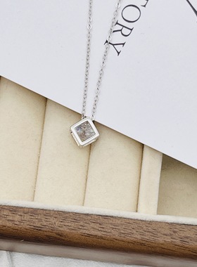 潮个性酷炸镂空立体正魔方镶嵌锆石珠宝饰品男女同款百搭时尚单品