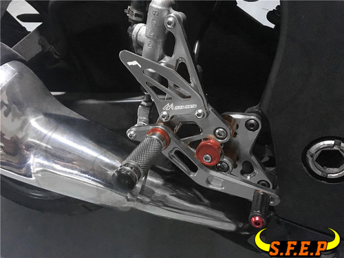 适用铃木 Suzuki 隼 GSXR1300 99-07 新款改装升高脚踏 脚套总成 - 图0