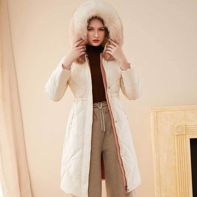 名人瑞裳冬季2019年新款时尚羽绒服 名人瑞裳羽绒服