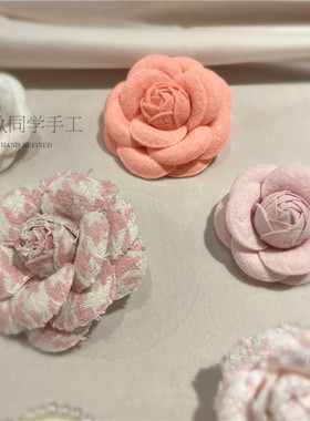 粉色白色山茶花胸针法式