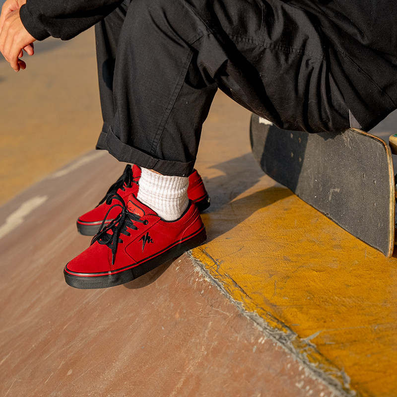 「老款尾货清仓」持高滑板鞋ouramateur蓝色红色 翻毛皮硫化鞋,淘宝优惠券,粉丝福利购,淘宝优惠卷