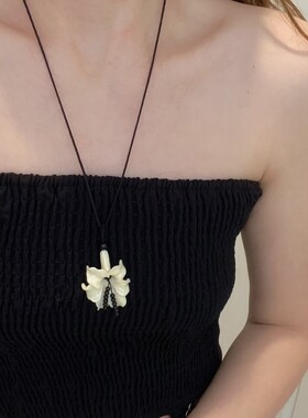 26韩代博主同款白色立体花朵吊坠项链女串珠流苏毛衣链小众