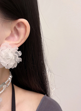 亚格力亚格力圆珠链女性花朵项链