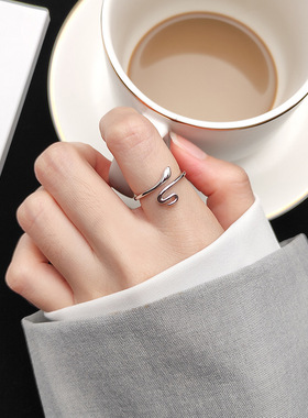 灵动小蛇S925纯银光面亮面戒指女指环学生时尚韩版气质银饰指环女