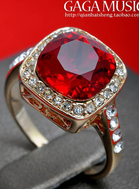 红宝石水晶圆形四爪镂空花纹戒指