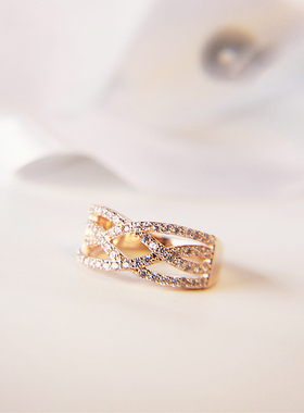 欧美风缠绕镂空水晶仿真情侣对戒