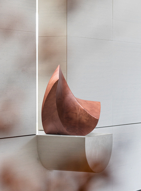 现代木质雕塑艺术品酒店样板间玄关摆件售楼处展厅抽象木雕工艺品