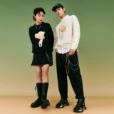 Осенний свитер подходит для мужчин и женщин, трендовый мультяшный трикотажный кардиган для влюбленных