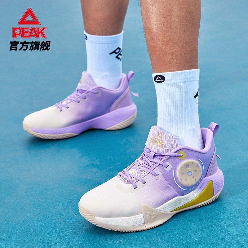 匹克篮球鞋