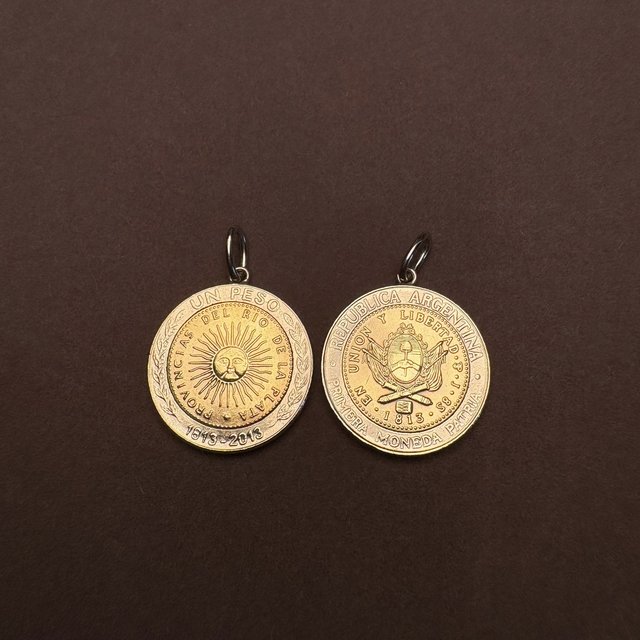 Genuine two-color coin bimetal pendant