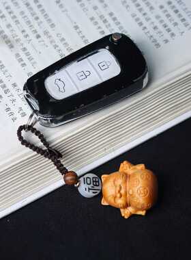 崖柏木雕卡通可爱招财猫汽车钥匙扣挂件实木小猫咪手机包包装饰品
