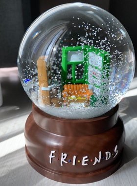 老友记水晶球雪花带灯圣诞礼物