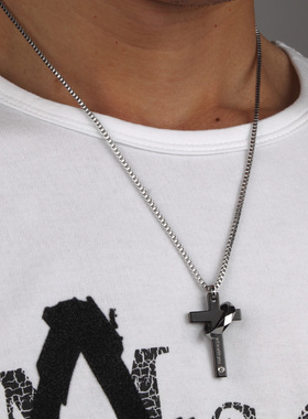 钨金十字架吊坠黑色金色