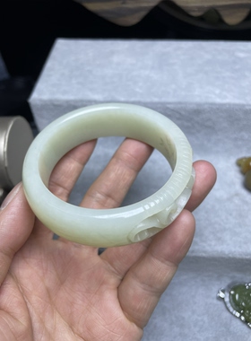 和田玉手镯 镂空玉镯子 内径56mm
