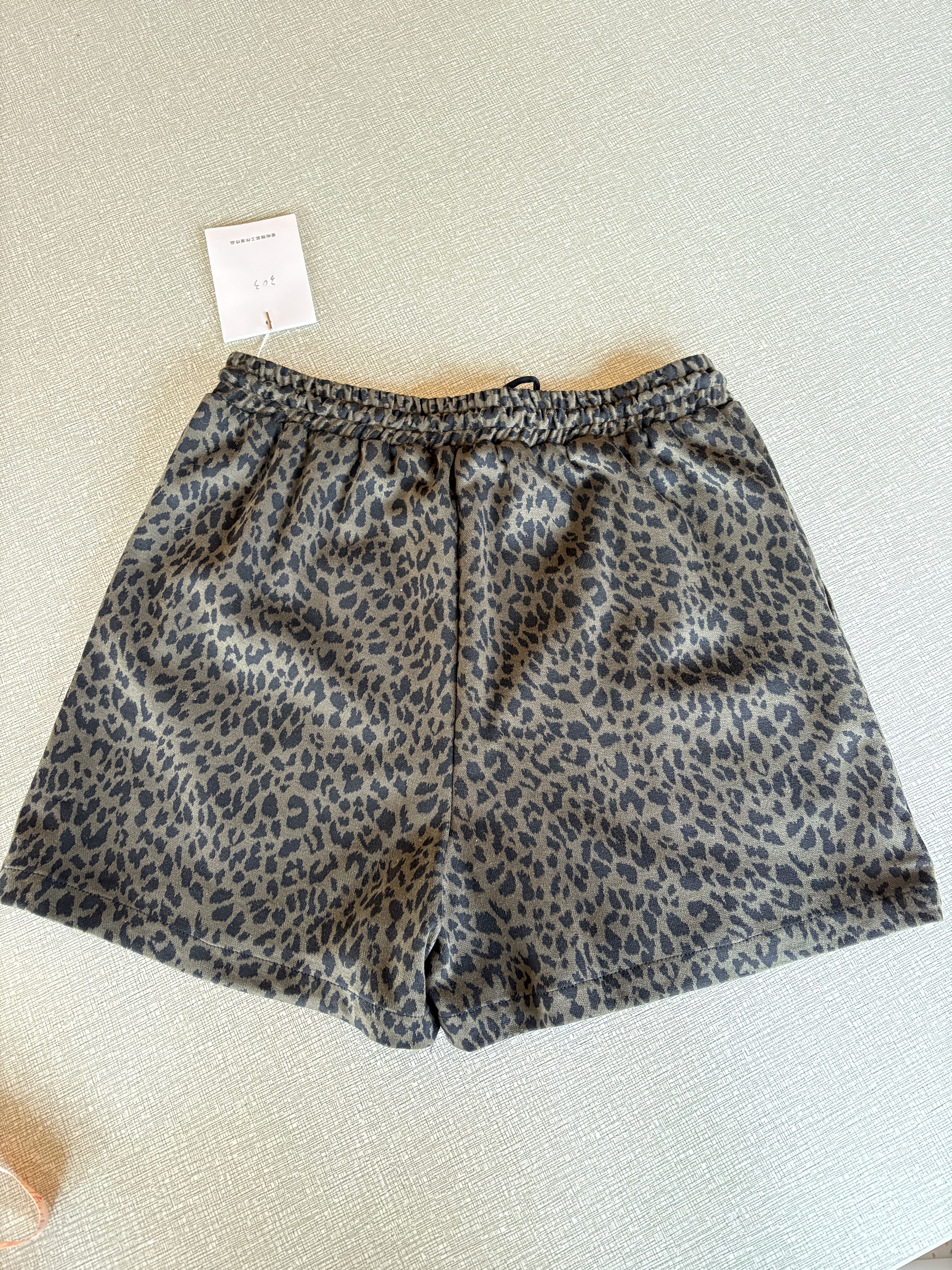 尾货清仓两件包邮女士休闲裤宽松豹纹短裤,淘宝优惠券,粉丝福利购,淘宝优惠卷