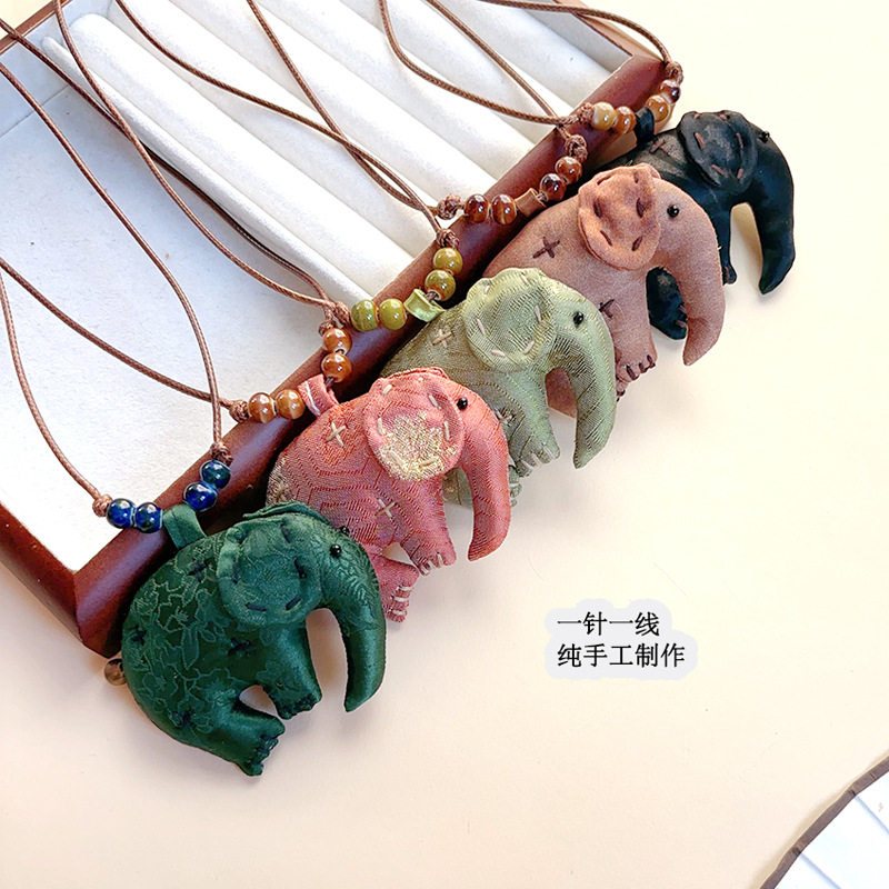 原创手工设计香云纱项链挂件小象吊坠复古大方高级感链子挂饰,淘宝优惠券,粉丝福利购,淘宝优惠卷