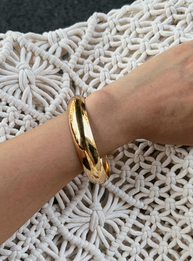 欧美风时尚ins风小众设计感金属手镯女个性简约复古手环手饰