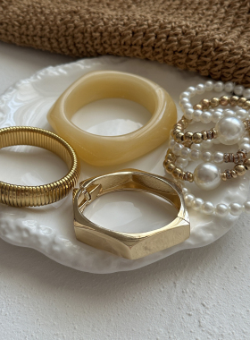 欧美风时尚ins风夸张复古百搭仿珍珠弹力素圈手镯弹簧手环手链女