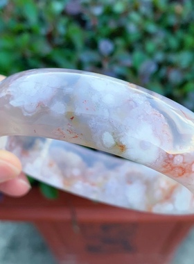 62.8圈马达加斯加天然冰透红色樱花玛瑙手镯女款百搭飘花玉髓转运