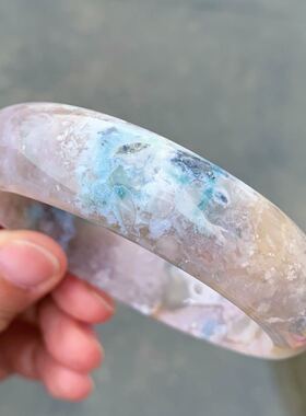 冰透绿色百搭飘花转好运玛瑙手镯