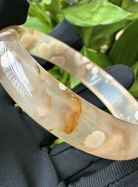 焦糖色仙女款风海洋玉髓玛瑙手镯