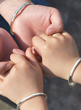 宝宝婴儿银手镯9999纯银银饰品