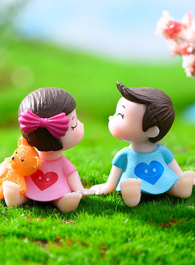 可爱亲嘴PVC公仔儿童过家家玩具