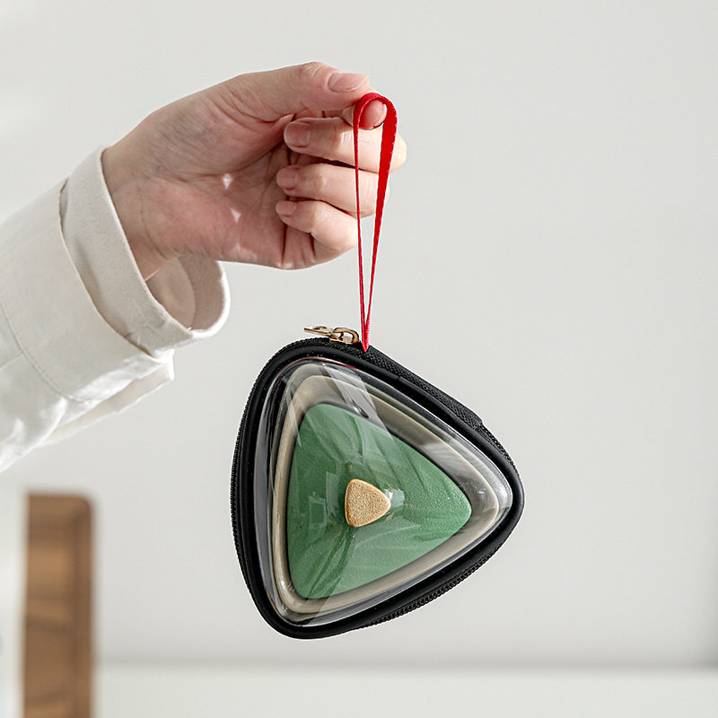 迷你小三角痛包盲盒娃包吧唧展示包收纳谷美毛绒公仔小食量包挂包,淘宝优惠券,粉丝福利购,淘宝优惠卷