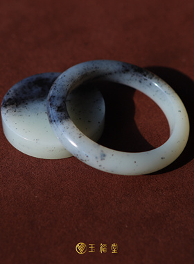 玉福堂 | 新疆青花玉镯套装 | 聚点墨 半山半水